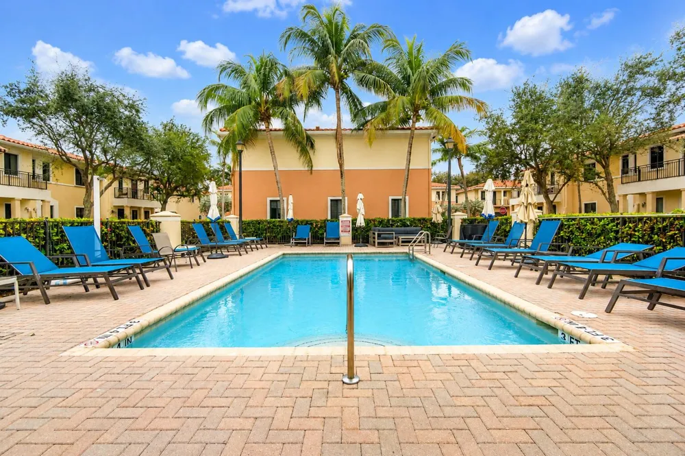 2514 VENETIAN COURT #2514 Boynton Beach, FL 33426