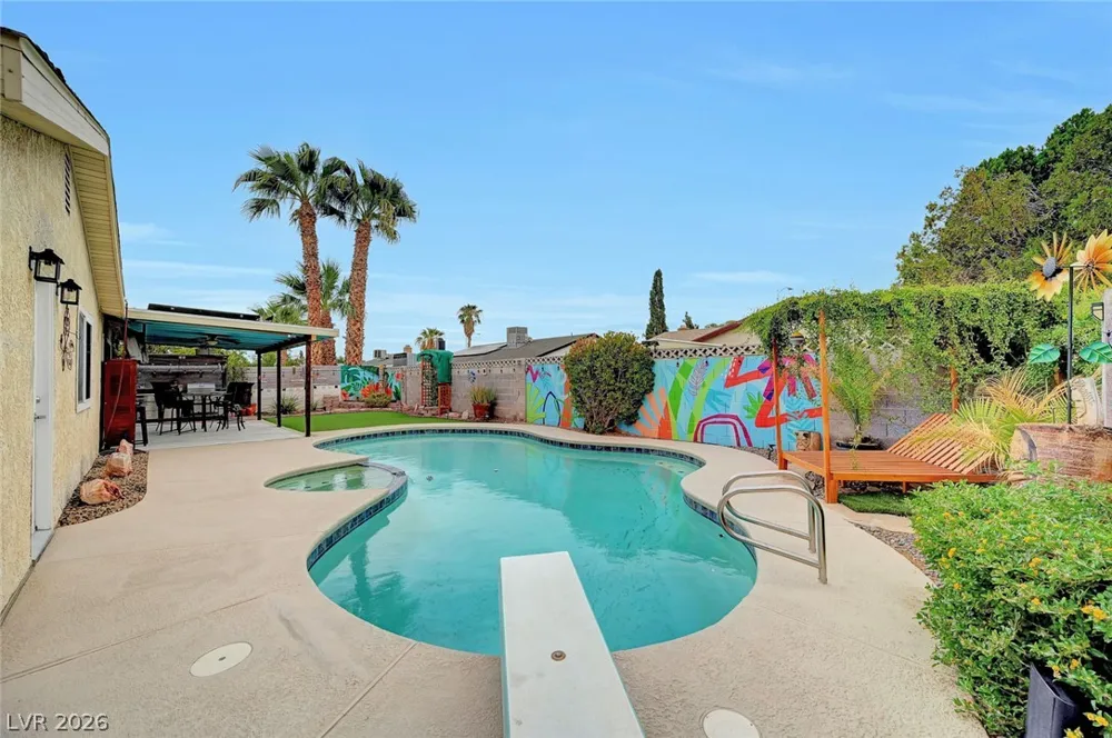 5817 Mary Way Las Vegas, NV 89108