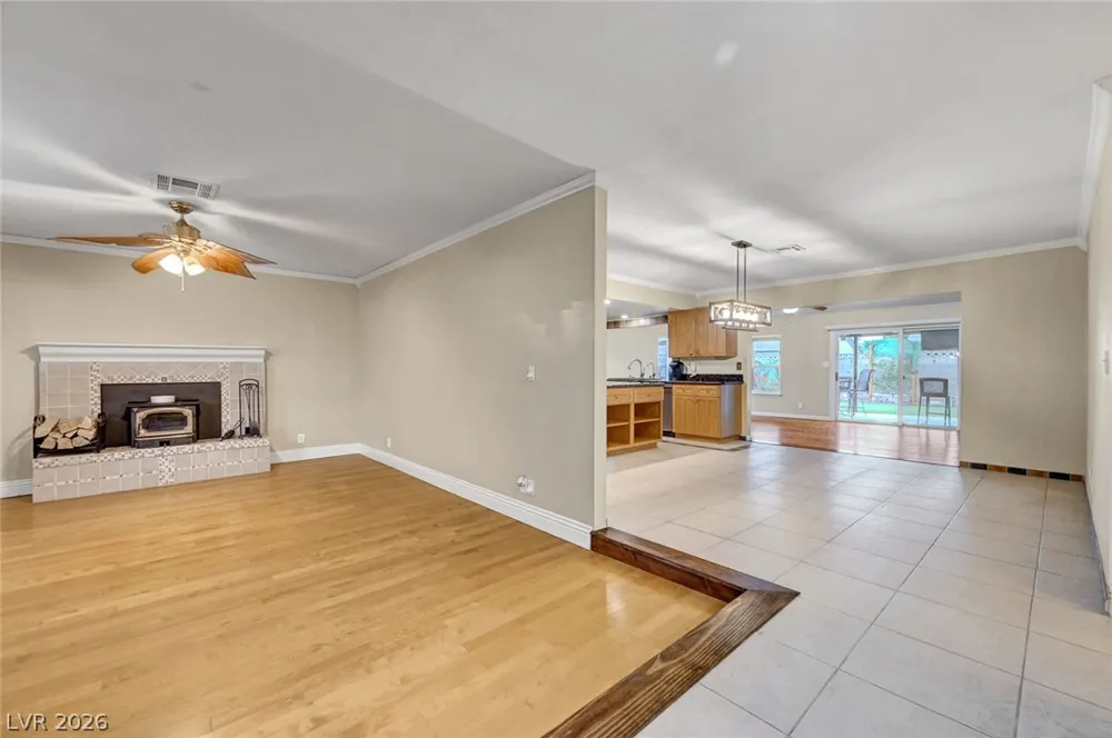 5817 Mary Way Las Vegas, NV 89108