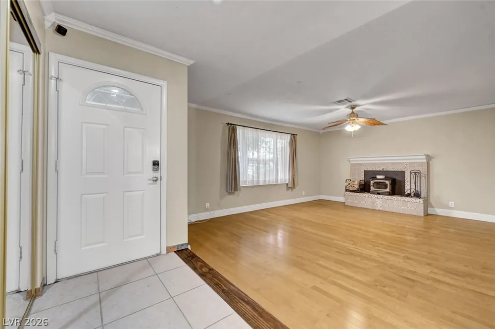 5817 Mary Way Las Vegas, NV 89108