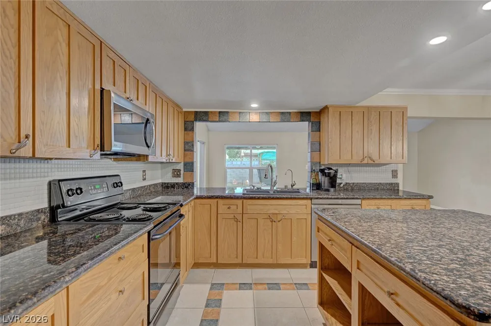 5817 Mary Way Las Vegas, NV 89108