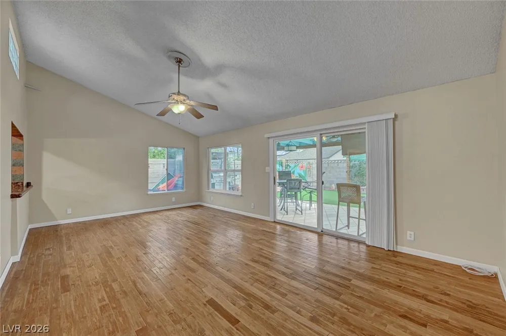 5817 Mary Way Las Vegas, NV 89108