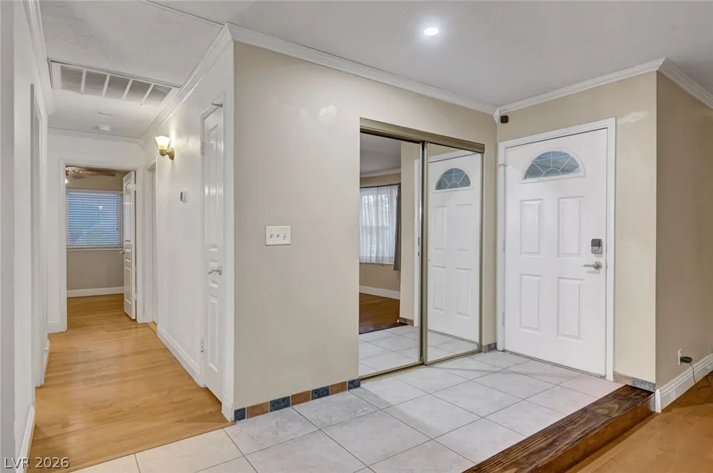 5817 Mary Way Las Vegas, NV 89108