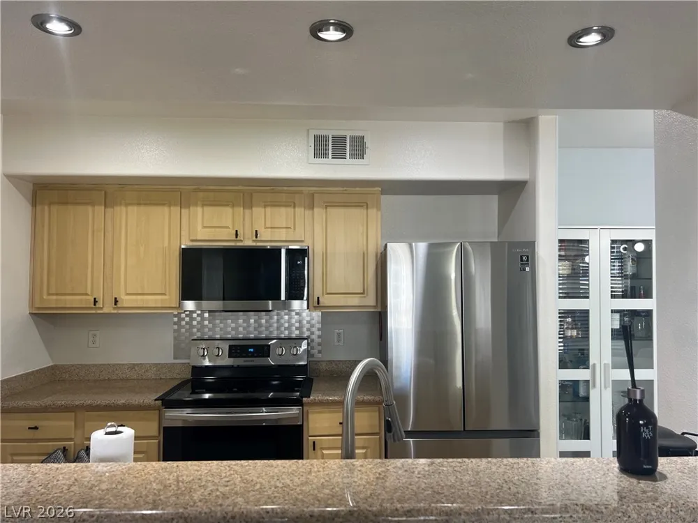 8000 W Badura Avenue #2119 Las Vegas, NV 89113