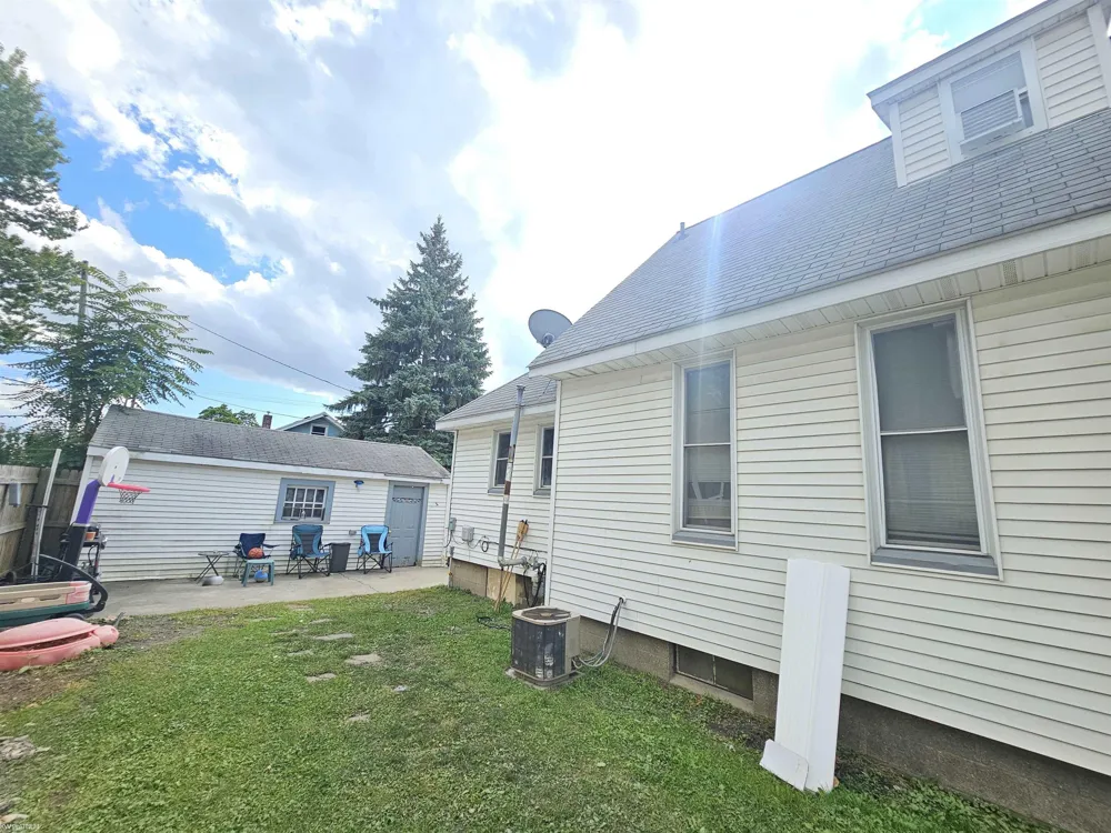 1238 Chestnut Street Port Huron City, MI 48060