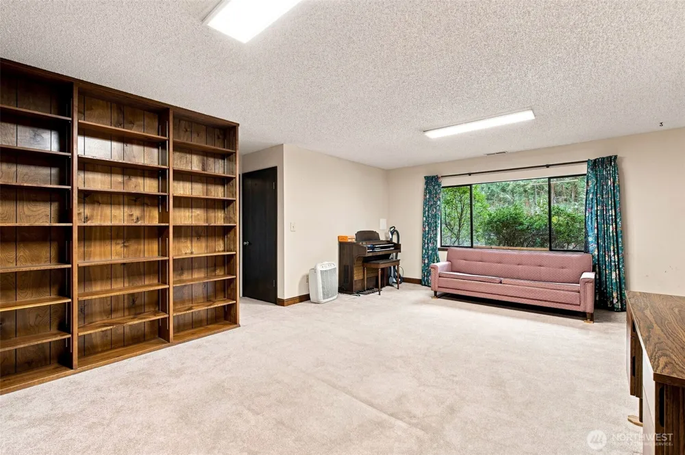 6212 143rd Street SW Edmonds, WA 98026