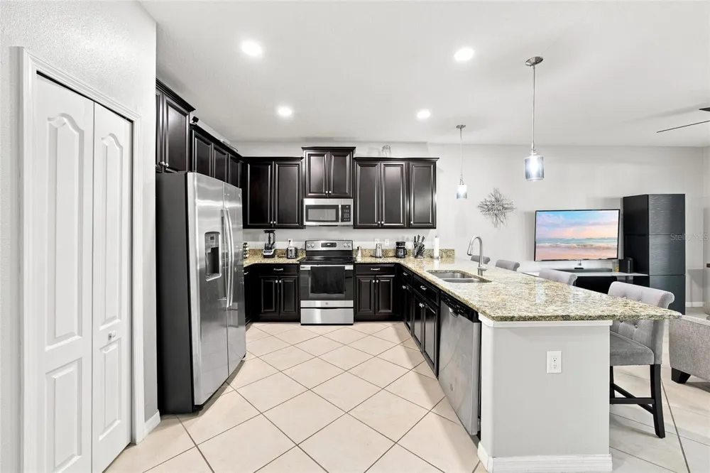 6322 TORRINGTON CIRCLE Lakeland, FL 33811