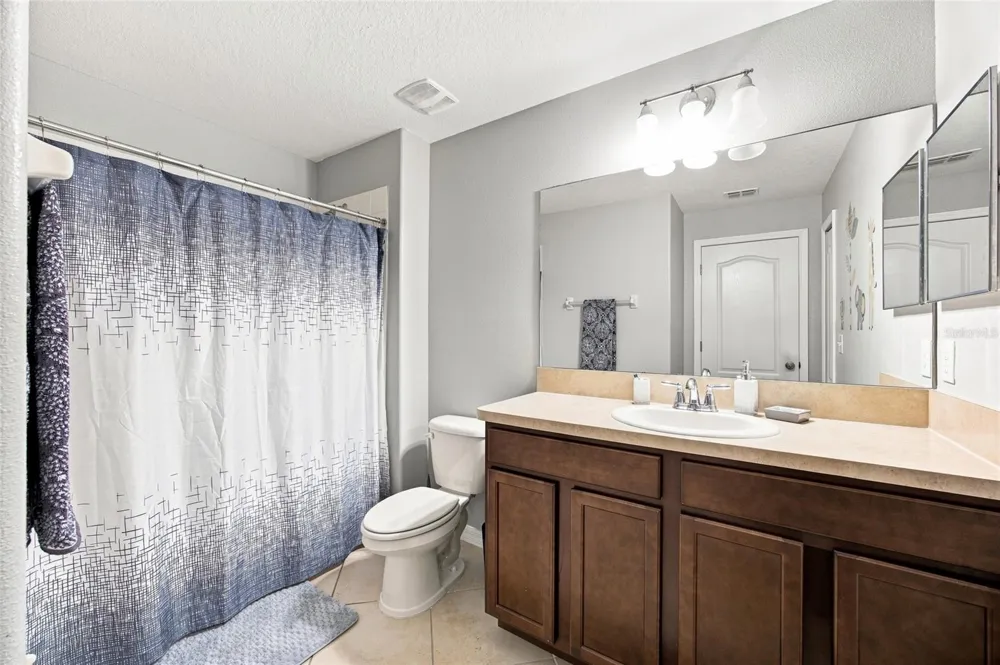 6322 TORRINGTON CIRCLE Lakeland, FL 33811