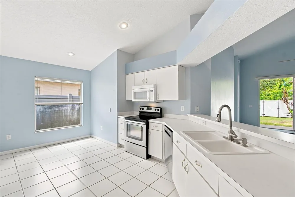3838 BELLEWATER BLVD Riverview, FL 33578