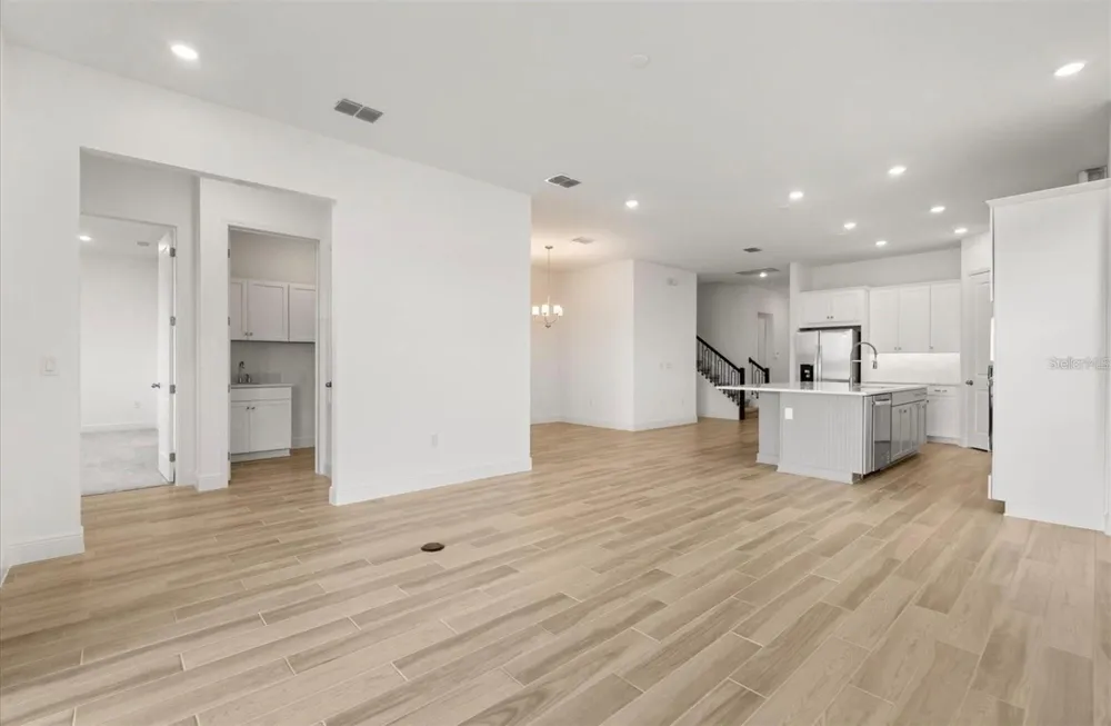 9930 BALLAST DRIVE Orlando, FL 32827