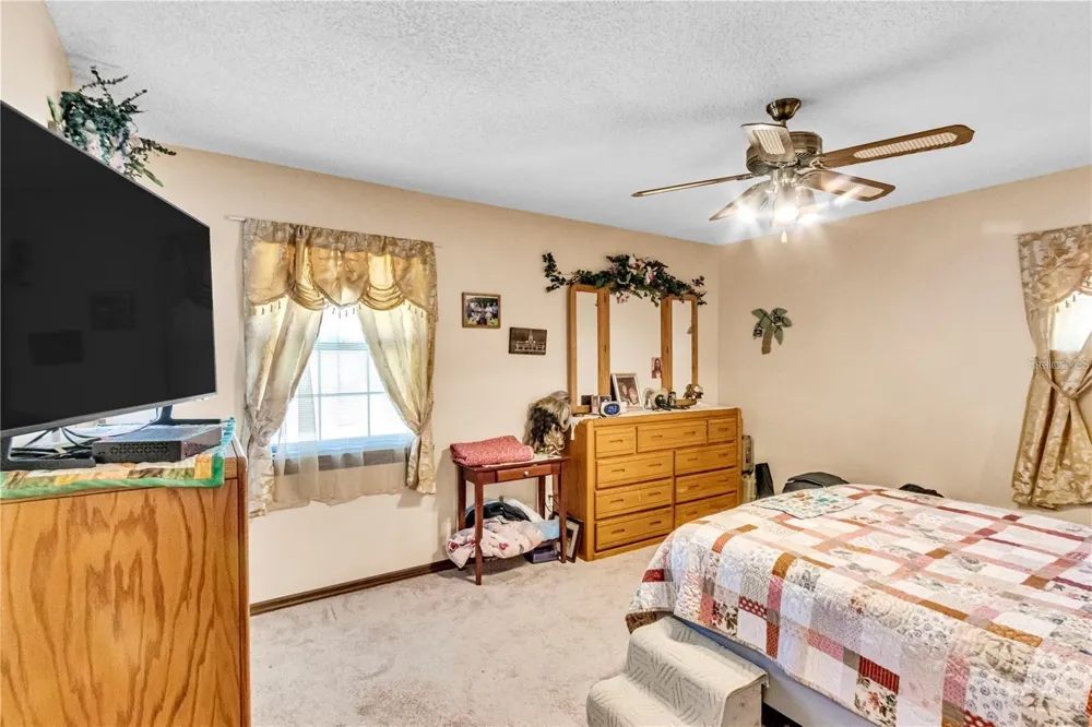 1694 BISMARCK DRIVE Deltona, FL 32725
