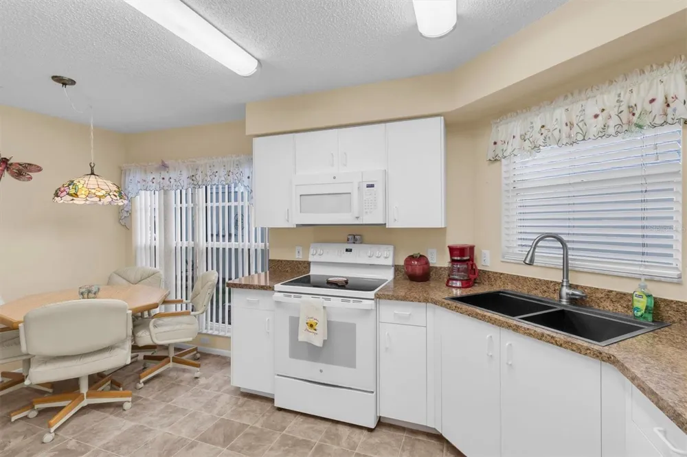 4911 CATHEDRAL COURT New Port Richey, FL 34655