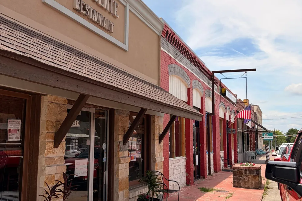 204 Three Rivers Road Florence, TX 78633