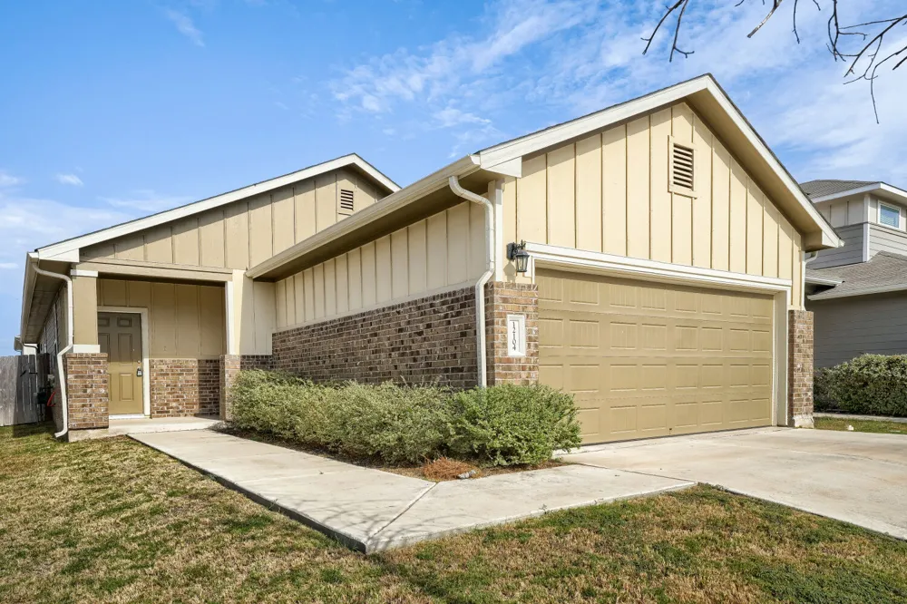 12104 Tolson Drive Manor, TX 78653