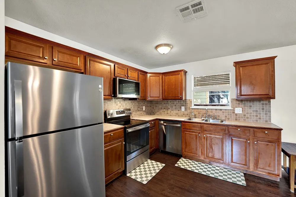 301 Armstrong Street San Marcos, TX 78666