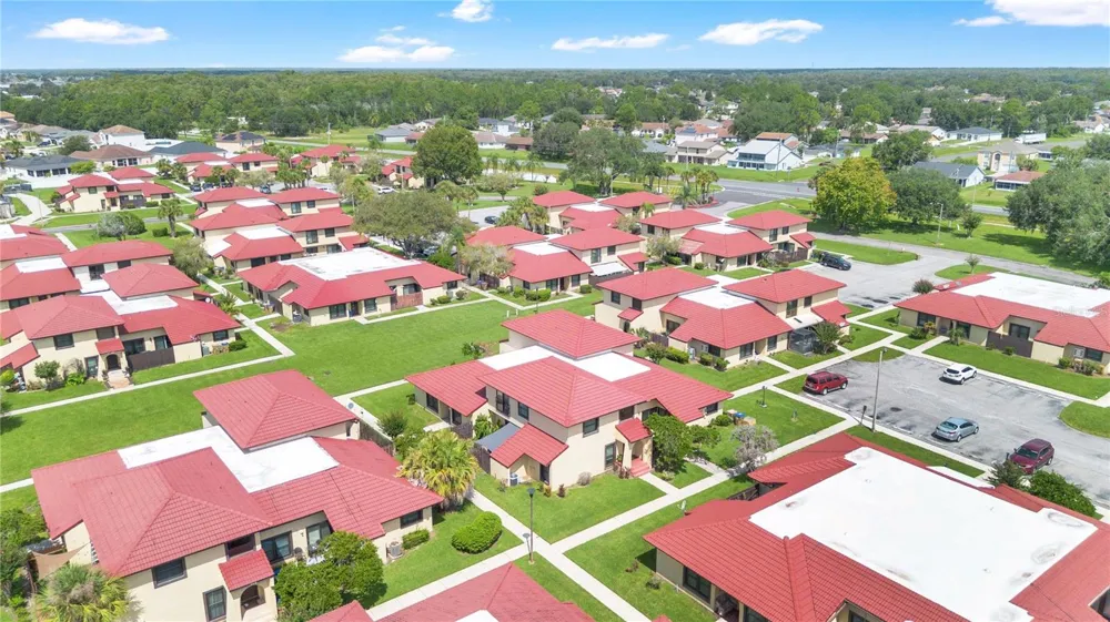 545 HUNTER CIRCLE Kissimmee, FL 34758