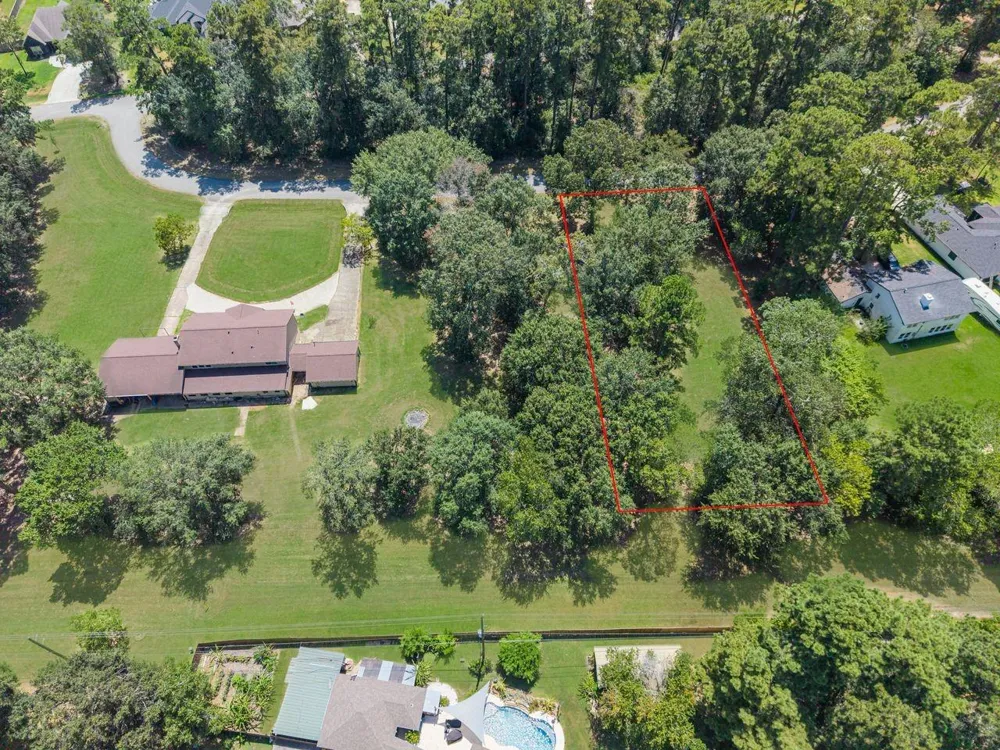 2219 Athens Drive New Caney, TX 77357