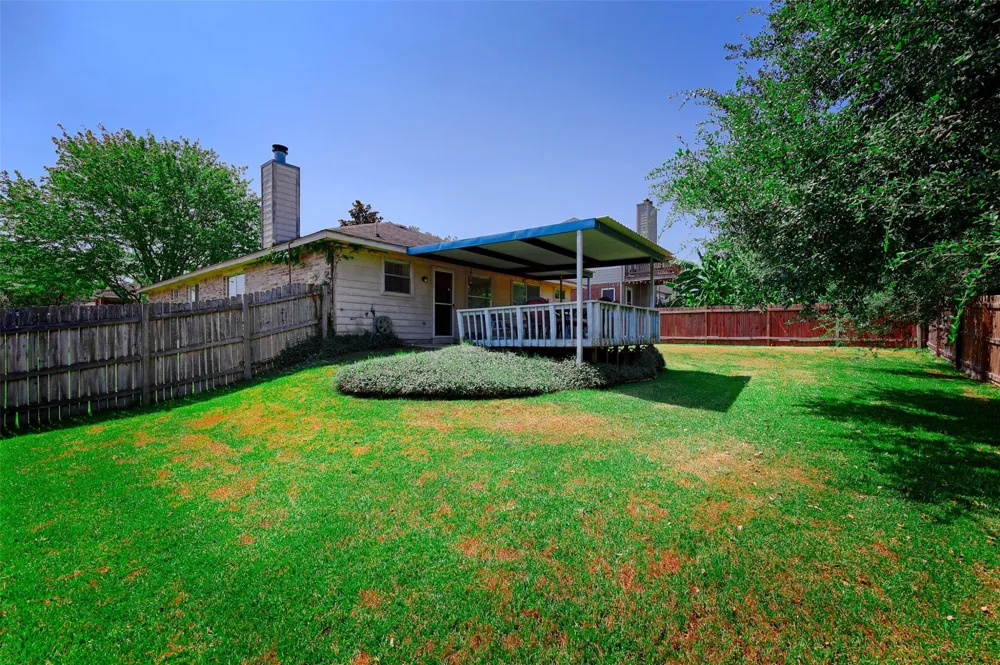 319 Leisure Lane Montgomery, TX 77356