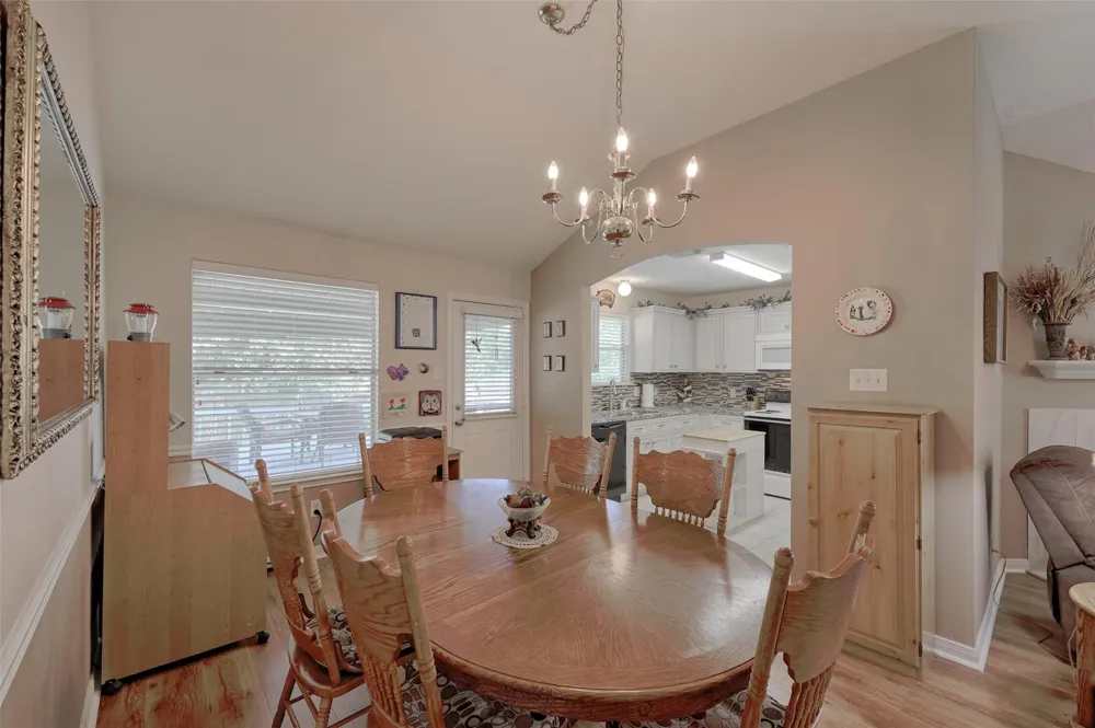 319 Leisure Lane Montgomery, TX 77356