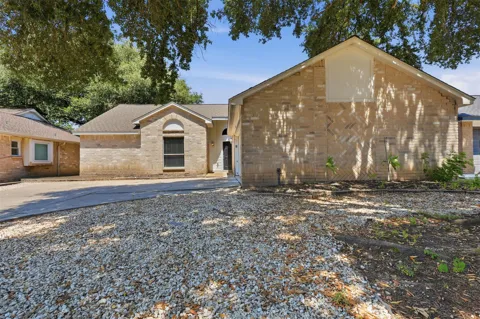 2323 Piddler Drive