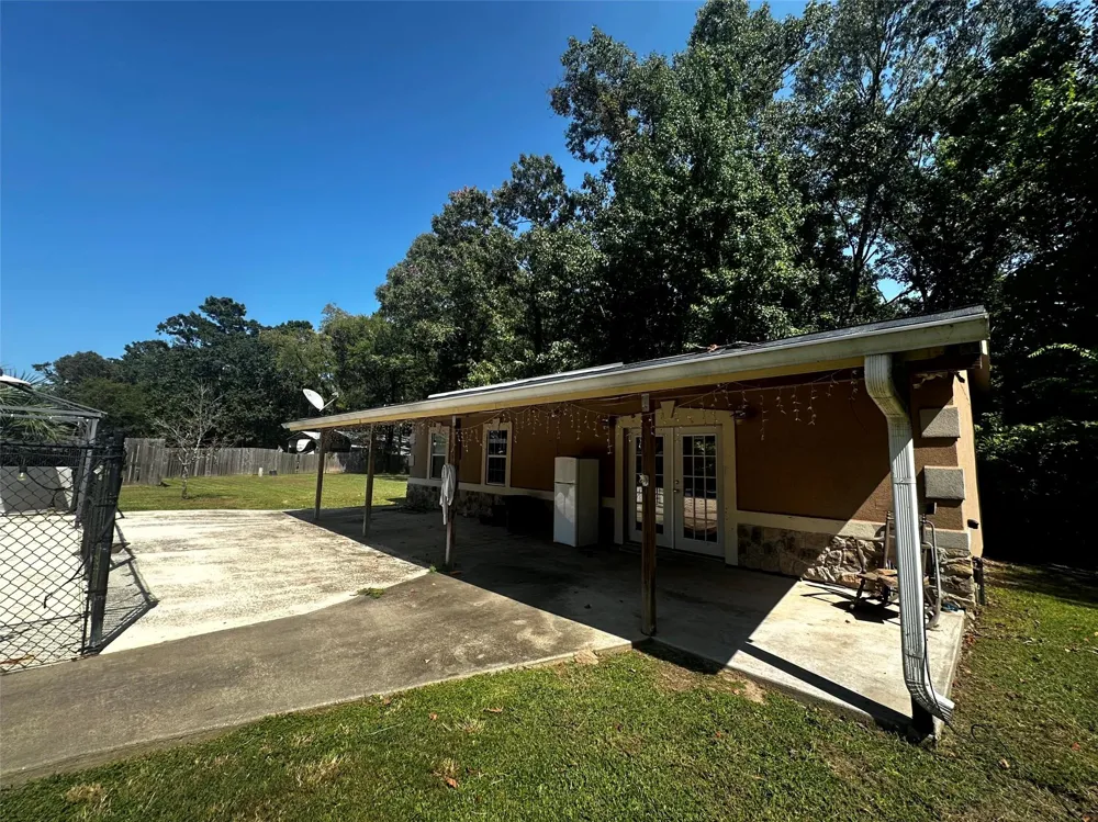 629 Hidden Oaks Drive Point Blank, TX 77364