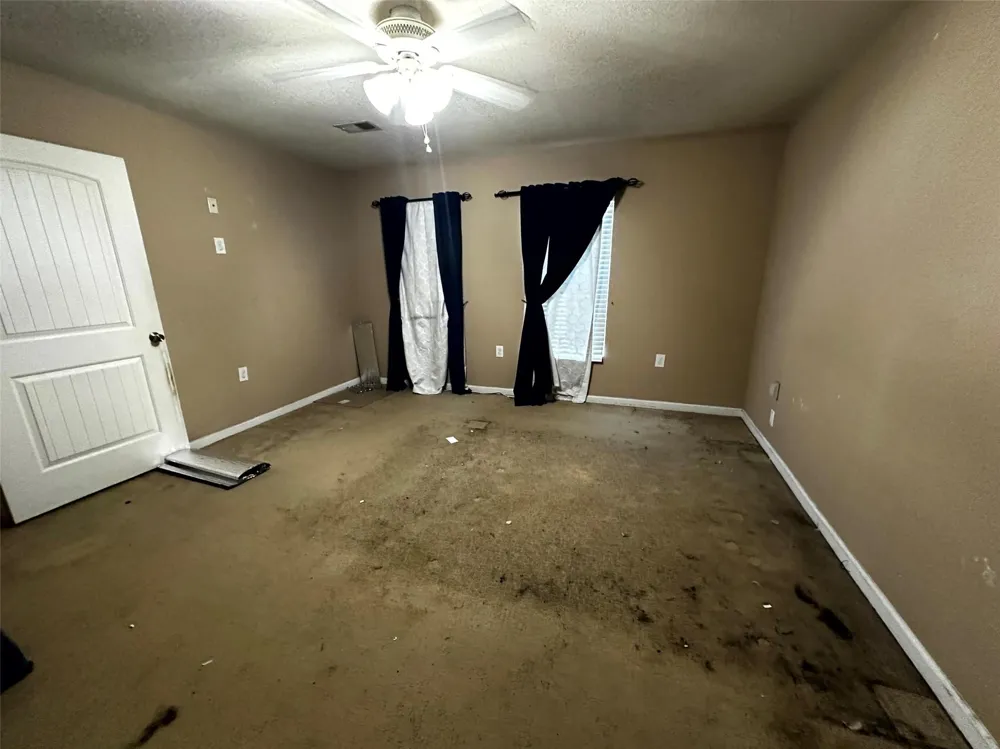 629 Hidden Oaks Drive Point Blank, TX 77364