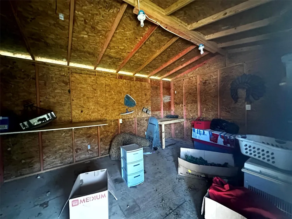 629 Hidden Oaks Drive Point Blank, TX 77364