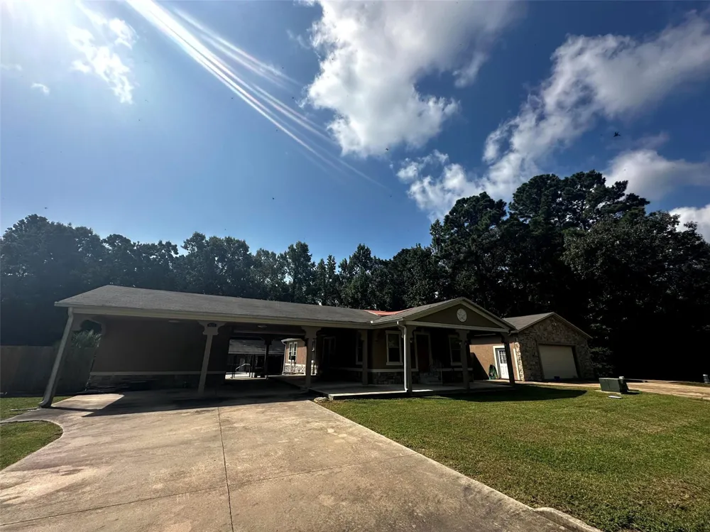 629 Hidden Oaks Drive Point Blank, TX 77364