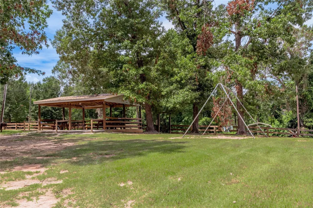 629 Hidden Oaks Drive Point Blank, TX 77364