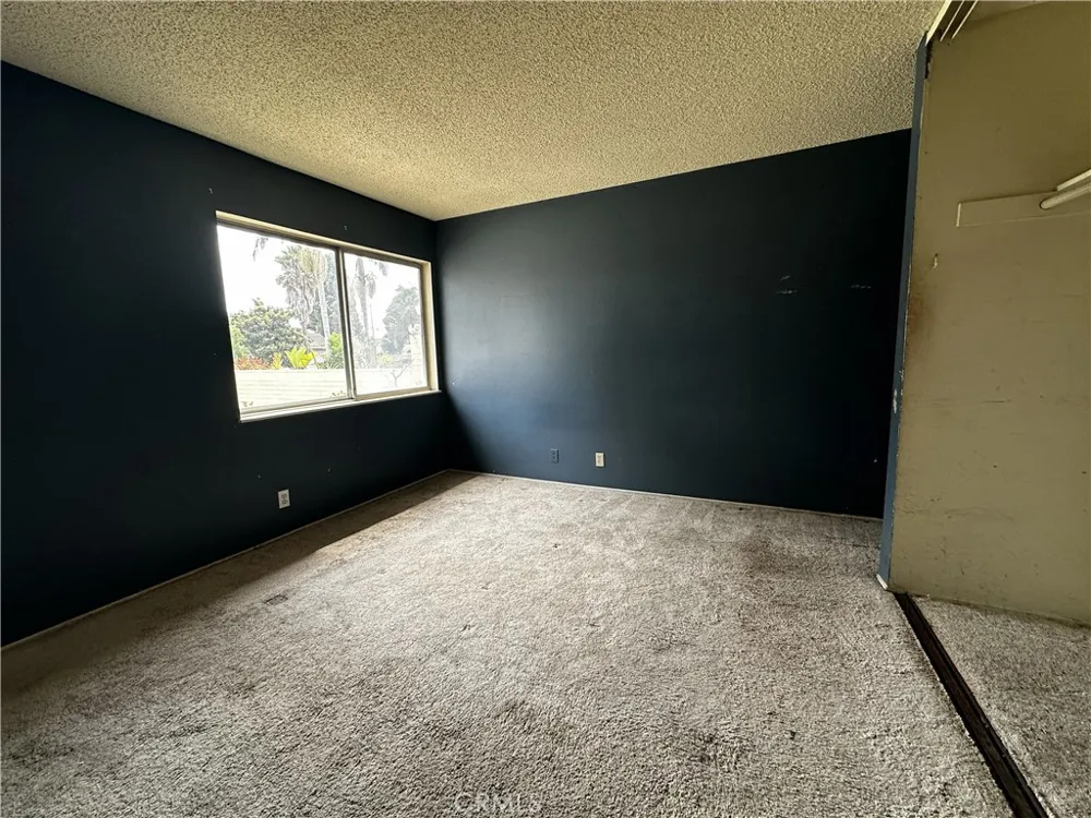 5751 Castle Drive Huntington Beach, CA 92649