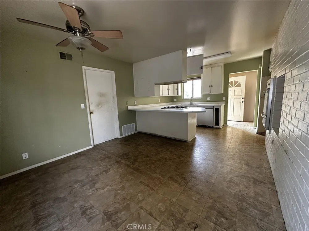 5751 Castle Drive Huntington Beach, CA 92649