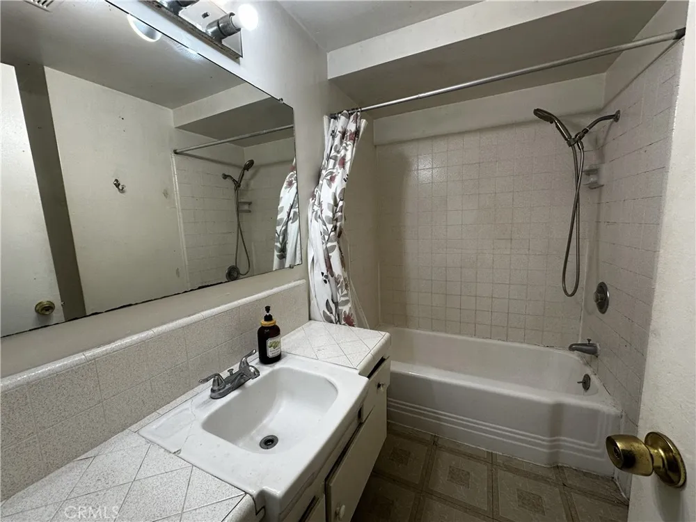 5751 Castle Drive Huntington Beach, CA 92649