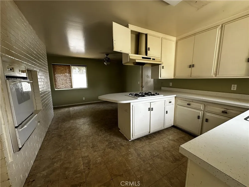 5751 Castle Drive Huntington Beach, CA 92649