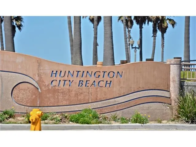 5751 Castle Drive Huntington Beach, CA 92649