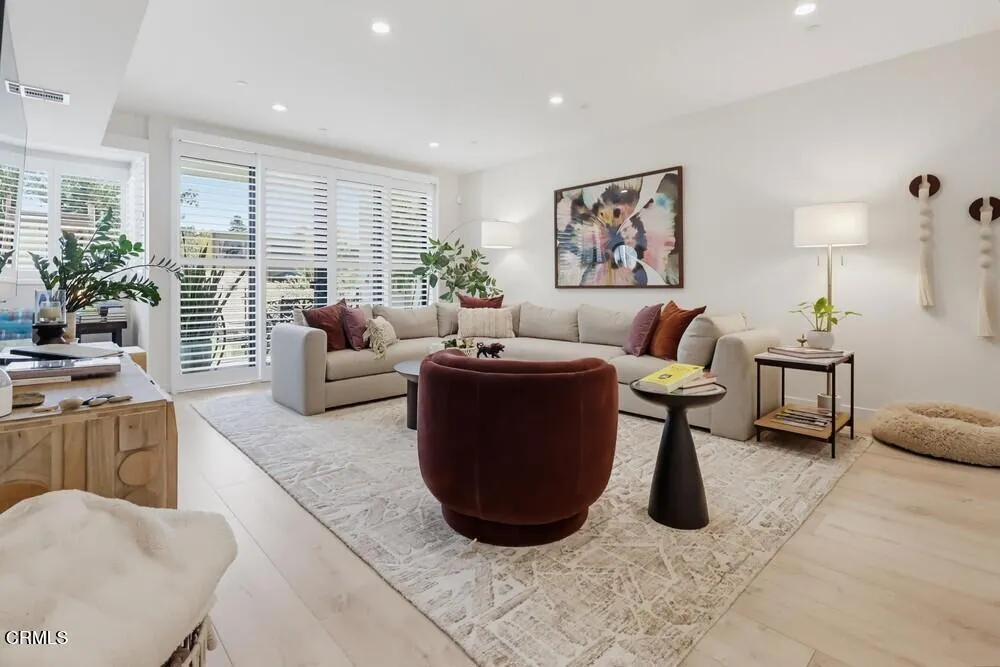 11618 Colfax Meadow Lane Los Angeles, CA 91604