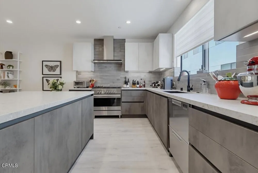11618 Colfax Meadow Lane Los Angeles, CA 91604