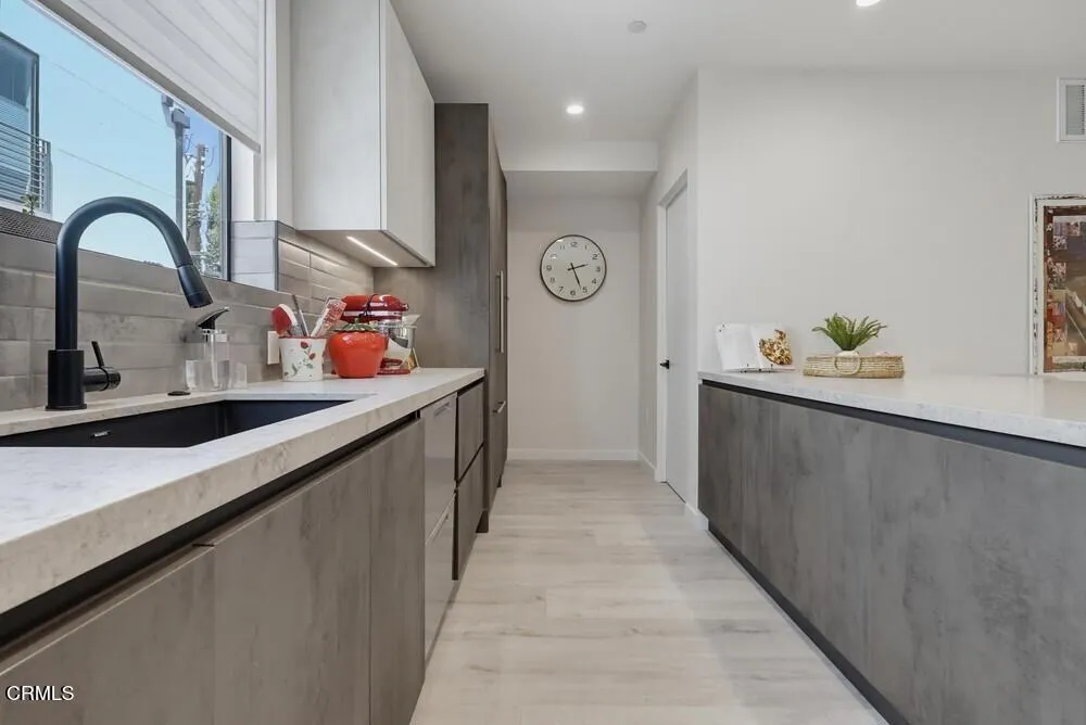 11618 Colfax Meadow Lane Los Angeles, CA 91604