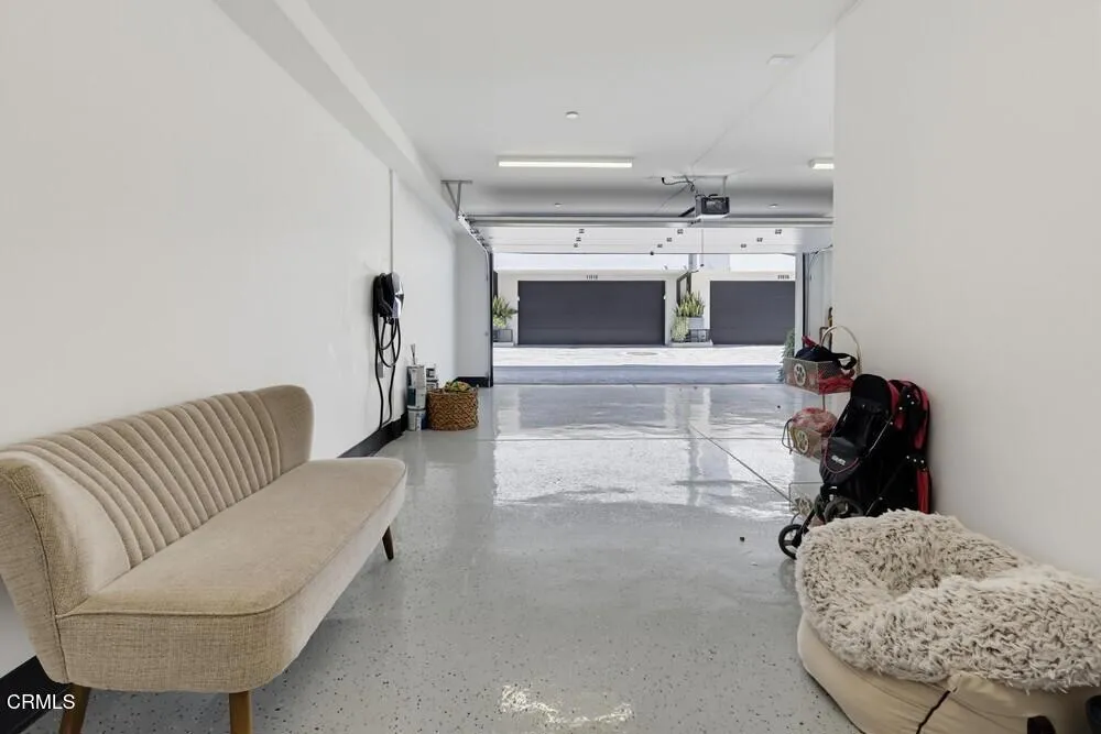 11618 Colfax Meadow Lane Los Angeles, CA 91604