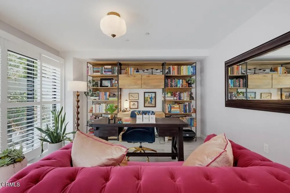 11618 Colfax Meadow Lane Los Angeles, CA 91604