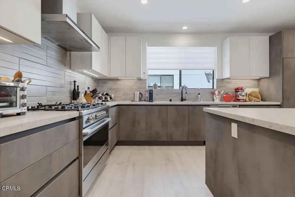 11618 Colfax Meadow Lane Los Angeles, CA 91604