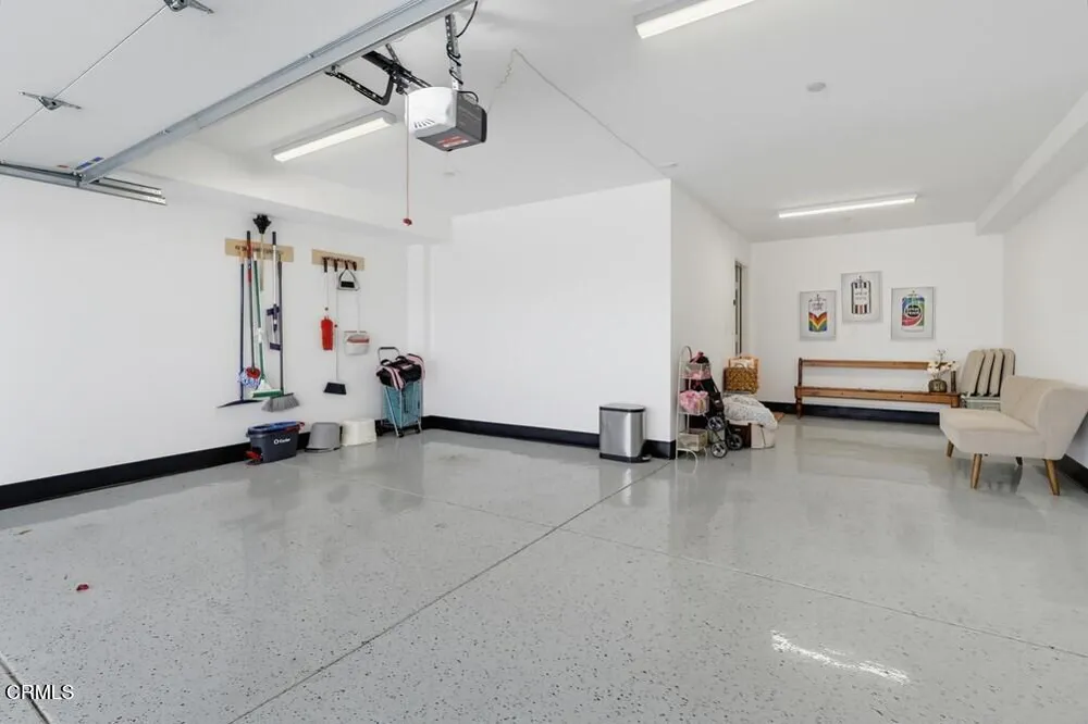 11618 Colfax Meadow Lane Los Angeles, CA 91604