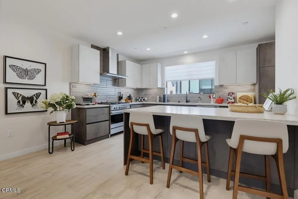 11618 Colfax Meadow Lane Los Angeles, CA 91604