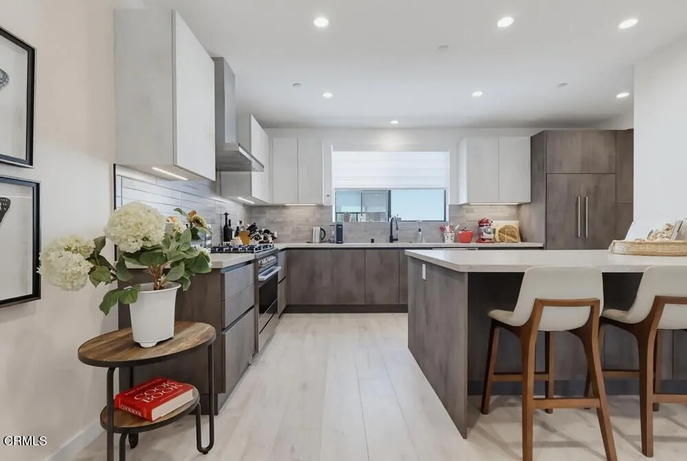 11618 Colfax Meadow Lane Los Angeles, CA 91604
