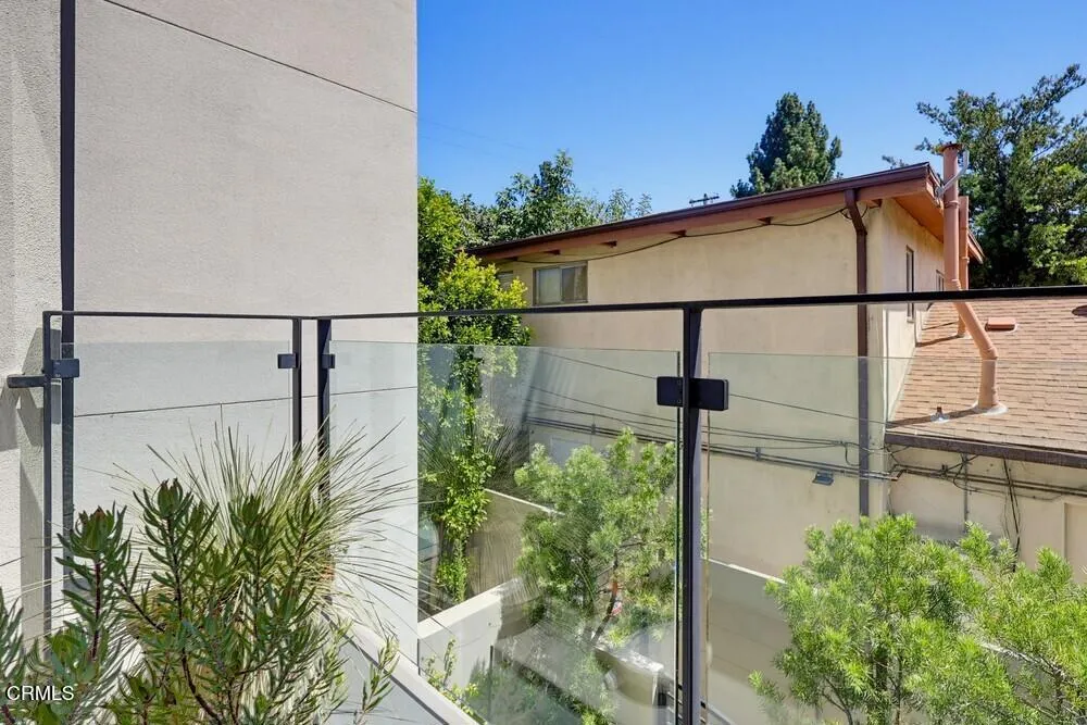 11618 Colfax Meadow Lane Los Angeles, CA 91604