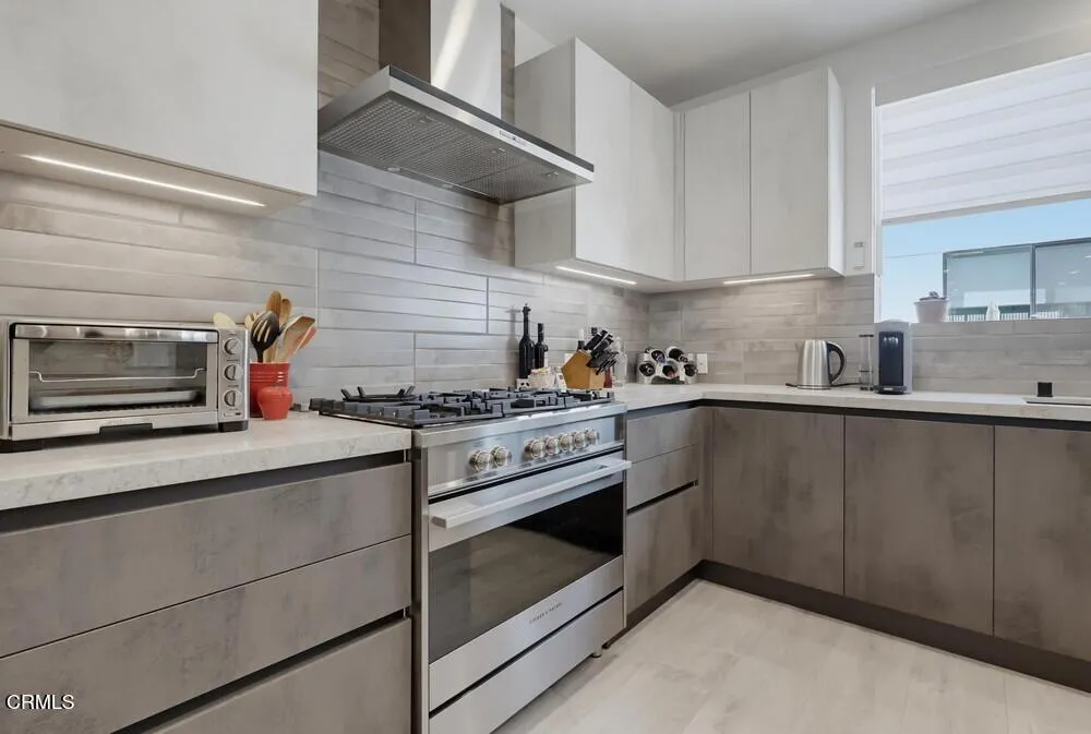 11618 Colfax Meadow Lane Los Angeles, CA 91604