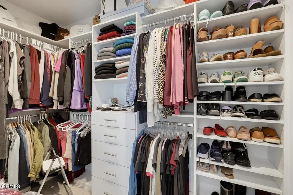 11618 Colfax Meadow Lane Los Angeles, CA 91604