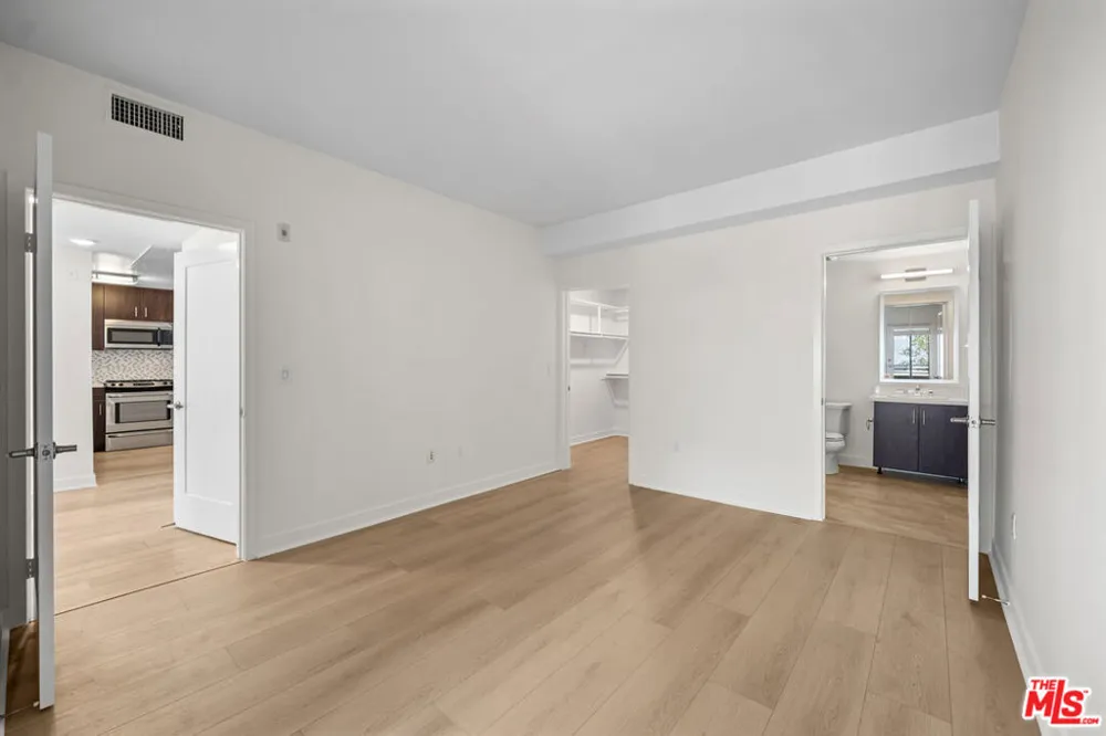 436 S Virgil Avenue #312 Los Angeles, CA 90020