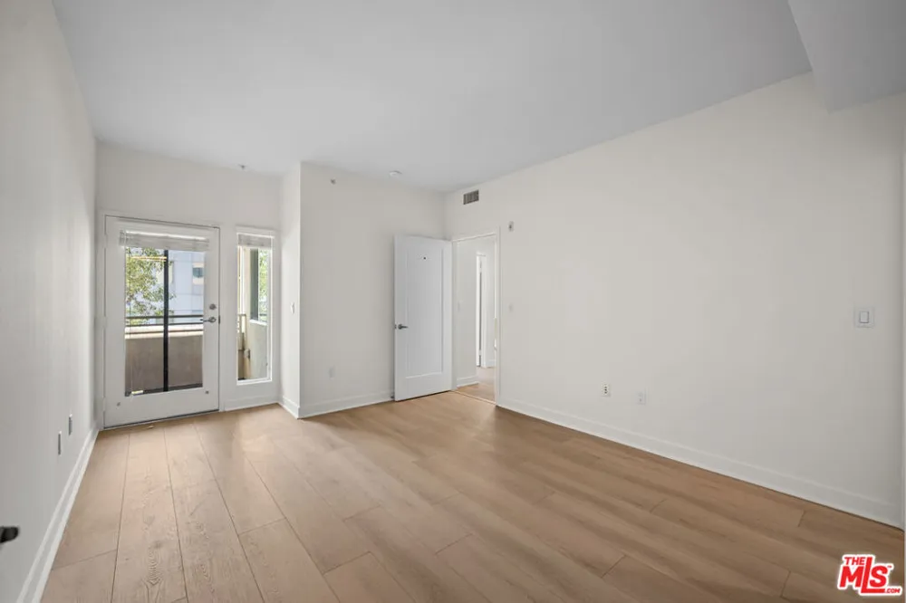 436 S Virgil Avenue #312 Los Angeles, CA 90020