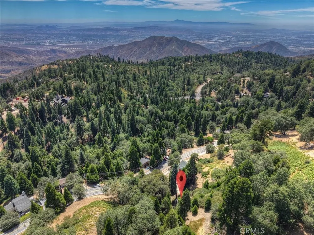 31070 Old City Creek Running Springs, CA 92382