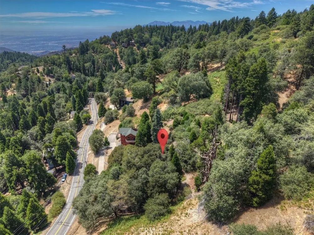 31070 Old City Creek Running Springs, CA 92382